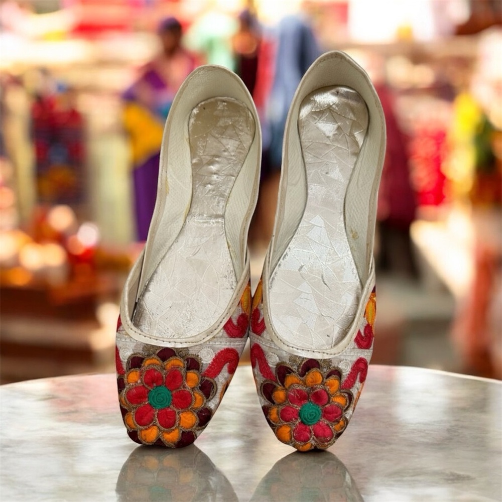 Pakistani Embriodery Flats